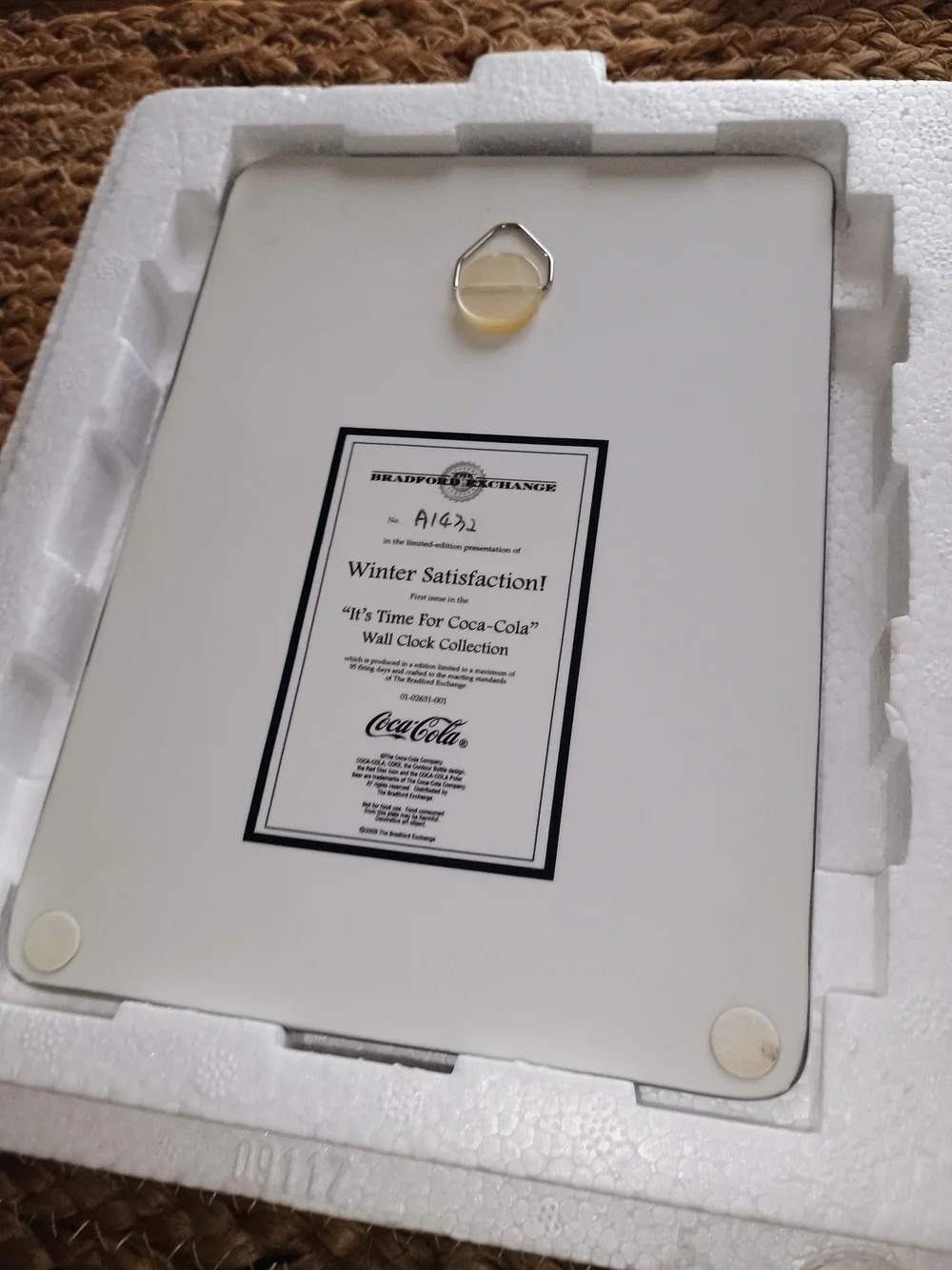 Bradford Exchange Coca Cola  Wall Clock Limited Edition W 5 Collectors Plates 09